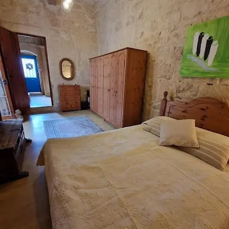 Cozy 1 Bedroom House In Iz-zejtun * Zejtun